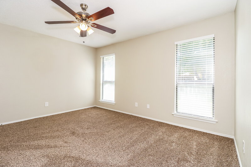 2,190/Mo, 6516 Highview Ter Watauga, TX 76148 Master Bedroom View 2
