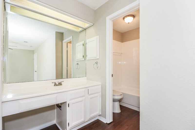 2,190/Mo, 6516 Highview Ter Watauga, TX 76148 Master Bathroom View