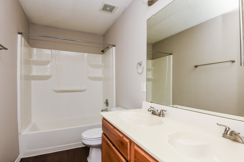 2,395/Mo, 8773 Garden Springs Dr Fort Worth, TX 76123 Bathroom View 2