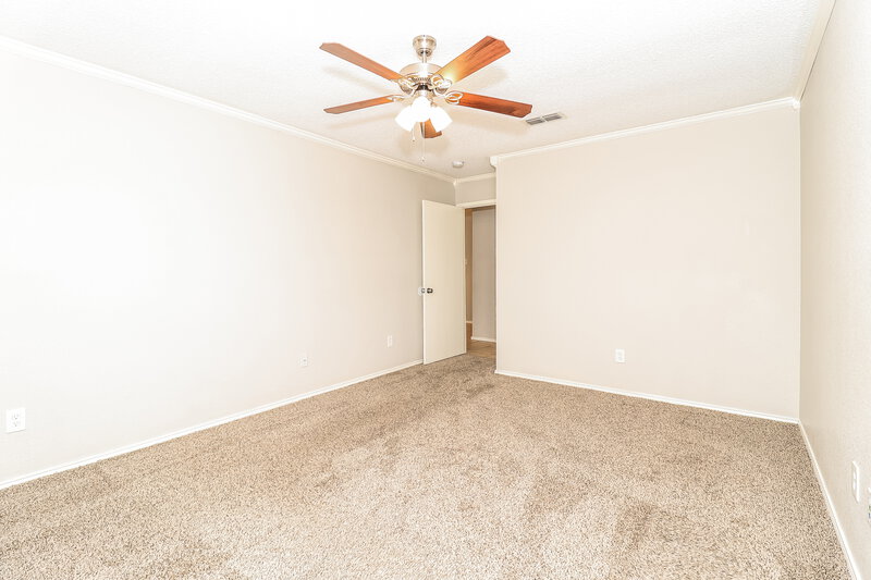 2,190/Mo, 5604 Northstar Ln Arlington, TX 76017 Main Bedroom View 2