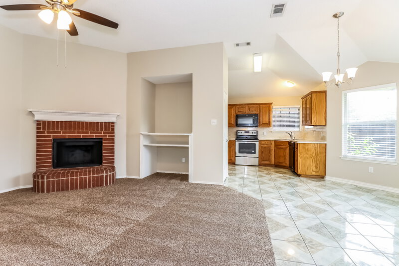 2,010/Mo, 508 Cambridge Dr Saginaw, TX 76179 Living Room View
