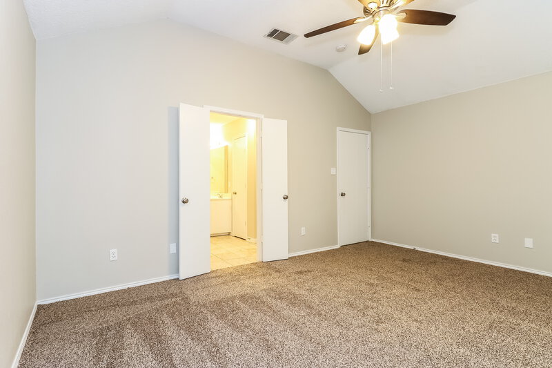 2,010/Mo, 508 Cambridge Dr Saginaw, TX 76179 Bedroom View