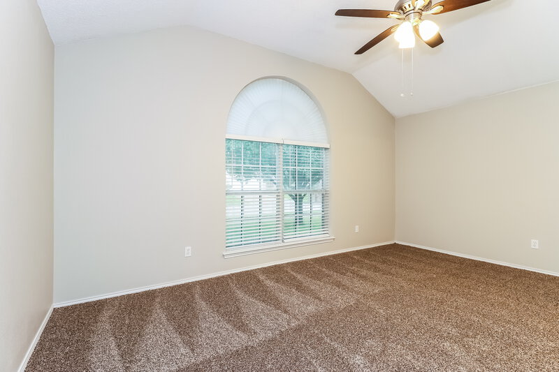 2,010/Mo, 508 Cambridge Dr Saginaw, TX 76179 Bedroom View 2