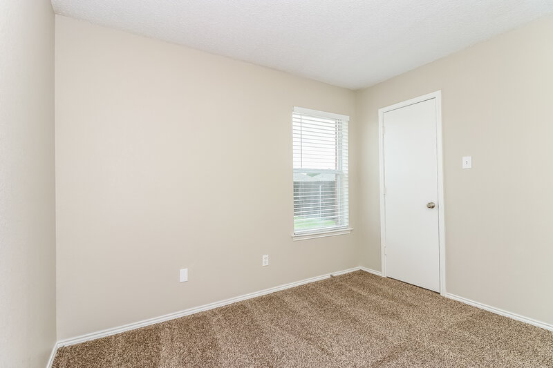 2,010/Mo, 508 Cambridge Dr Saginaw, TX 76179 Bedroom View 4