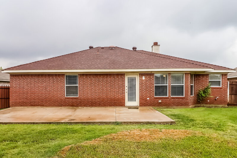 2,010/Mo, 508 Cambridge Dr Saginaw, TX 76179 Rear View 2