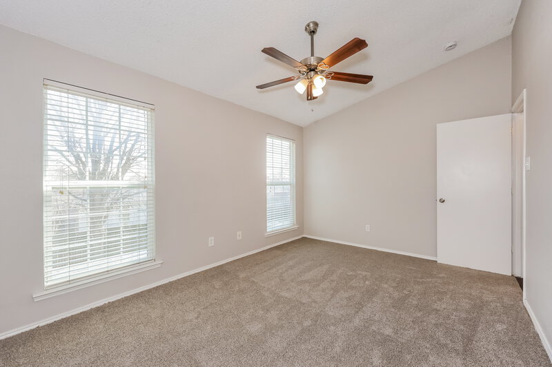 1,895/Mo, 1521 Lincolnshire Way Fort Worth, TX 76134 Main Bedroom View