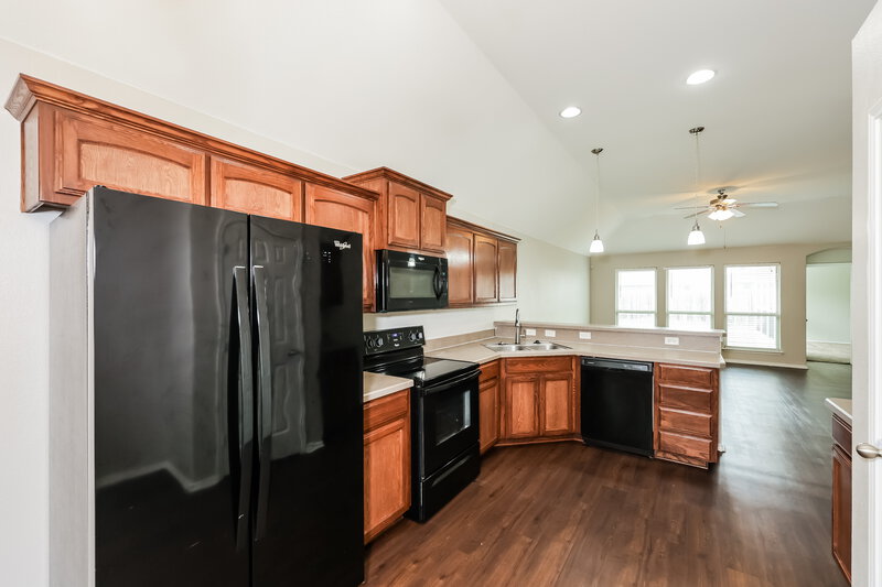 1,900/Mo, 11929 Long Stone Dr Burleson, TX 76028 Kitchen View