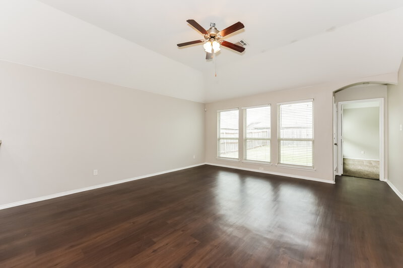 1,900/Mo, 11929 Long Stone Dr Burleson, TX 76028 Bedroom View 3