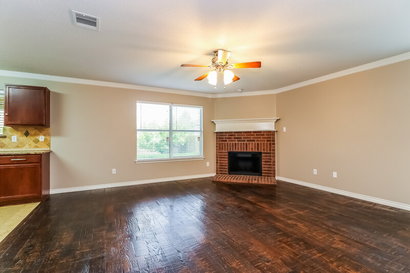 2,625/Mo, 4909 Meadow Trails Dr Fort Worth, TX 76244 Family Room View