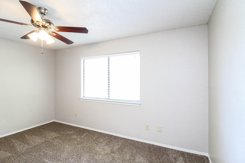2,135/Mo, 1946 Sage Dr Garland, TX 75040 Master Bedroom View 2