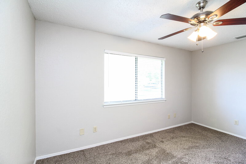 2,135/Mo, 1946 Sage Dr Garland, TX 75040 Bedroom View 6