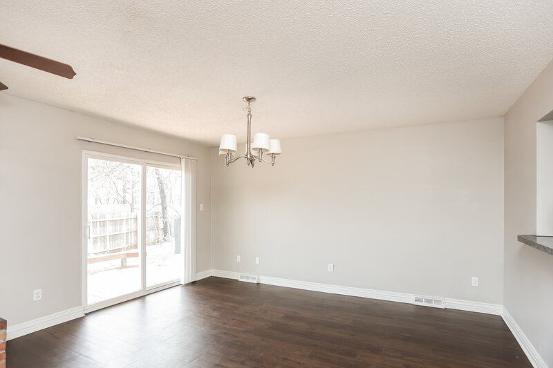 2,455/Mo, 6001 Farmingdale Dr Arlington, TX 76001 Dining Room View