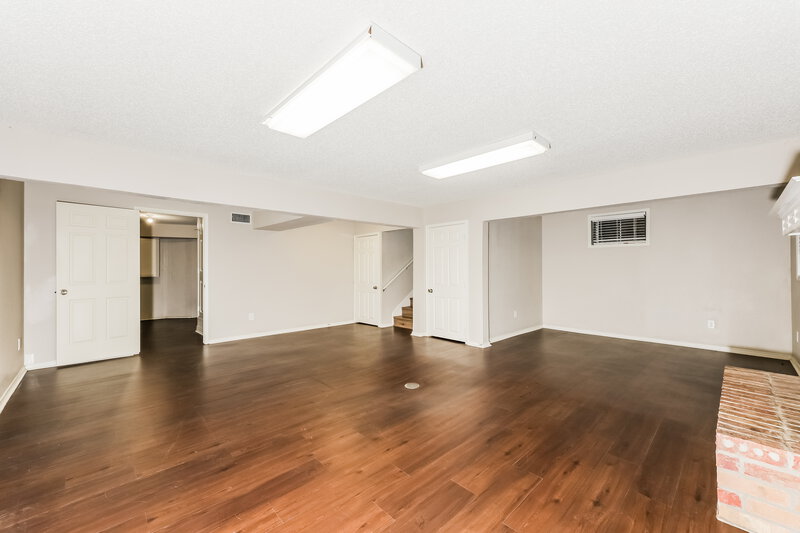 2,170/Mo, 6001 Farmingdale Dr Arlington, TX 76001 Family Room View