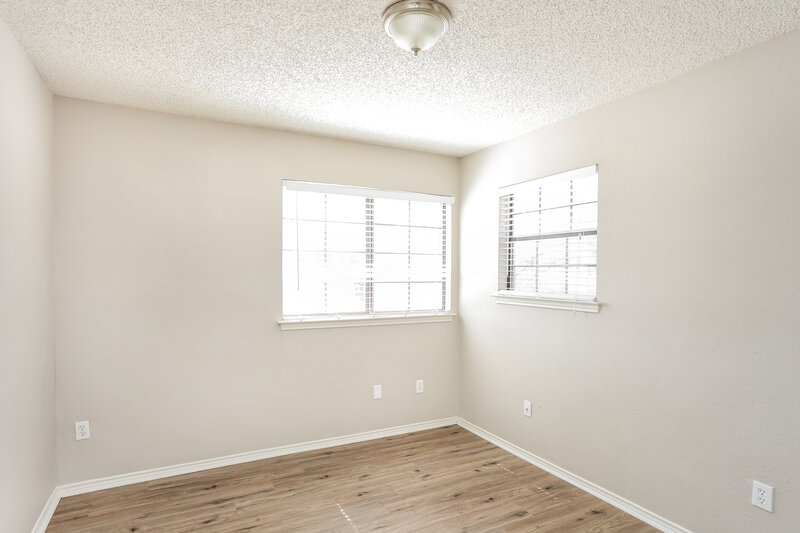 2,455/Mo, 6001 Farmingdale Dr Arlington, TX 76001 Bedroom View