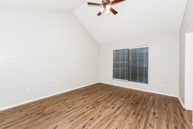 2,170/Mo, 6001 Farmingdale Dr Arlington, TX 76001 Main Bedroom View