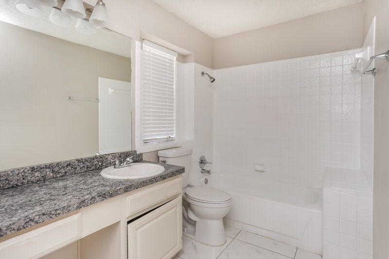 2,215/Mo, 6001 Farmingdale Dr Arlington, TX 76001 Misc View 15