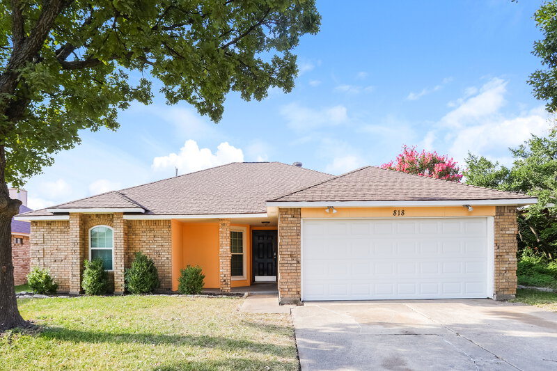 2,335/Mo, 818 Trevor Way Arlington, TX 76001 External View