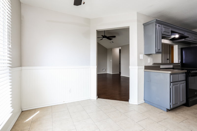 2,335/Mo, 818 Trevor Way Arlington, TX 76001 Dining Room View