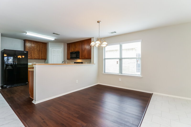 2,460/Mo, 7209 Lindentree Ln Fort Worth, TX 76137 Breakfast Nook View