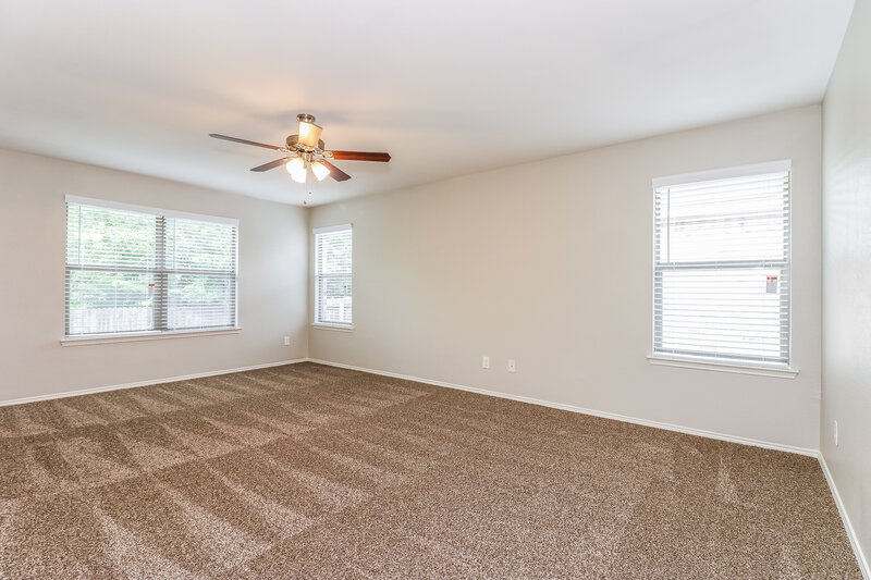 2,460/Mo, 7209 Lindentree Ln Fort Worth, TX 76137 Master Bedroom View