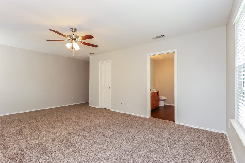2,460/Mo, 7209 Lindentree Ln Fort Worth, TX 76137 Master Bedroom View 2