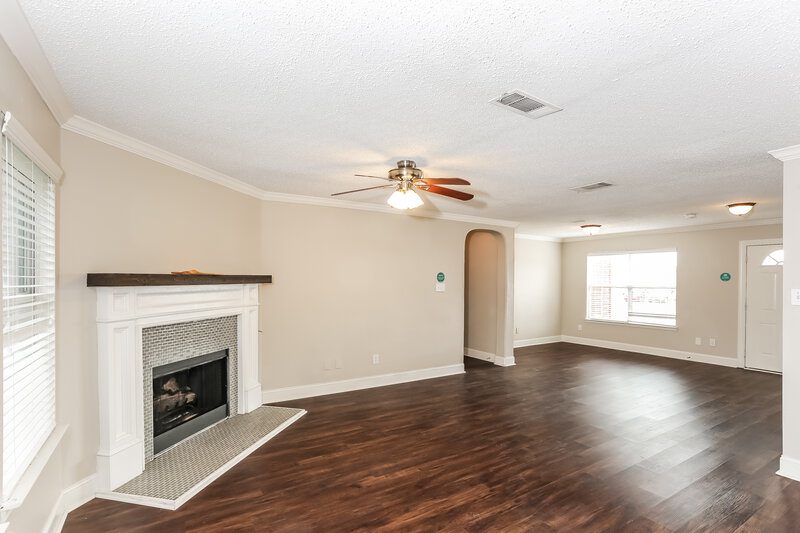 2,375/Mo, 1215 Singletree Ct Forney, TX 75126 Living Room View 2