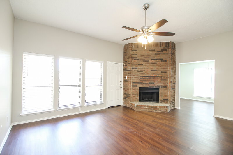 2,170/Mo, 1037 S Pepperidge Dr Lancaster, TX 75134 Living Room View 2