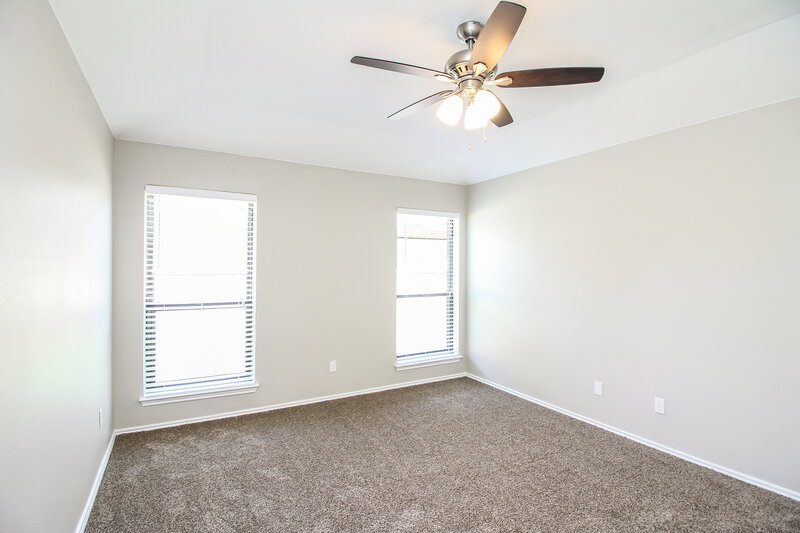 2,170/Mo, 1037 S Pepperidge Dr Lancaster, TX 75134 Master Bathroom View 2