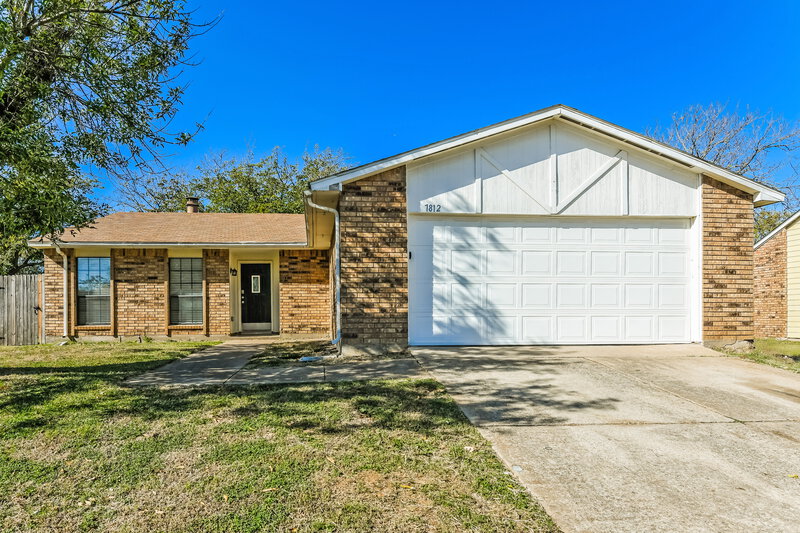 1,675/Mo, 7812 Burgundy Dr Fort Worth, TX 76133 External View