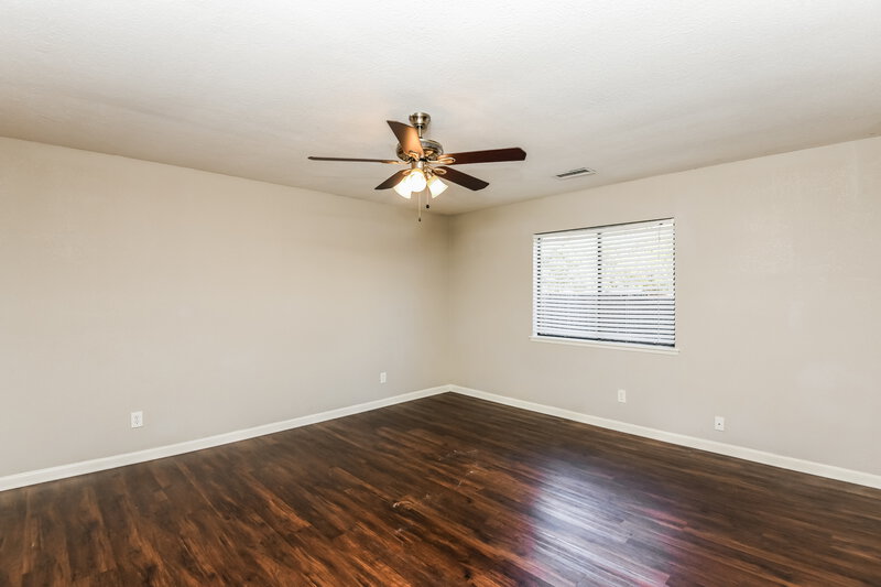 1,675/Mo, 7812 Burgundy Dr Fort Worth, TX 76133 Main Bedroom View