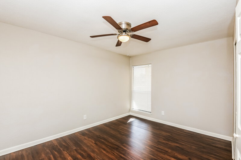 1,675/Mo, 7812 Burgundy Dr Fort Worth, TX 76133 Bedroom View