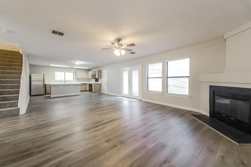 2,835/Mo, 324 Rosewood Ln Cedar Hill, TX 75104 Living Room View 2