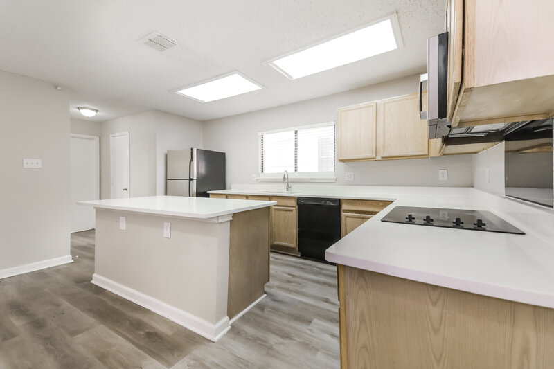 2,835/Mo, 324 Rosewood Ln Cedar Hill, TX 75104 Kitchen View 2