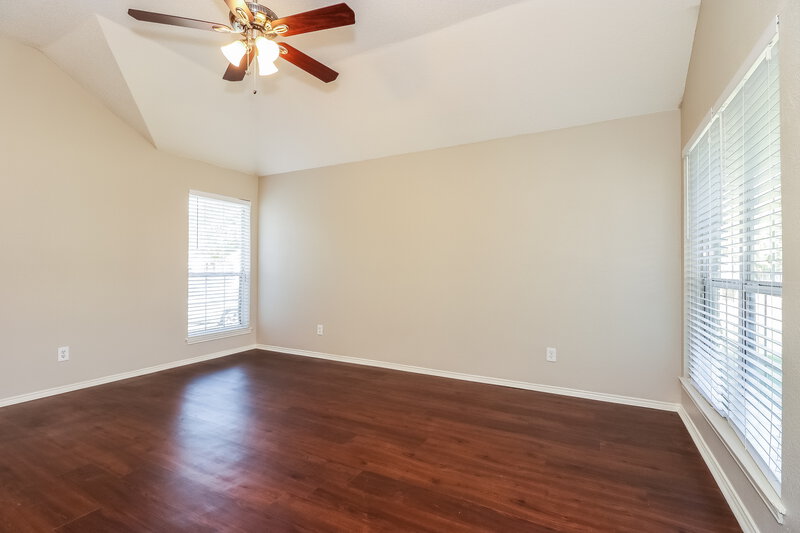 1,990/Mo, 6912 Aston Dr North Richland Hills, TX 76182 Living Room View 4