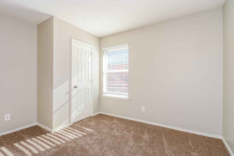 1,990/Mo, 6912 Aston Dr North Richland Hills, TX 76182 Bedroom View 2