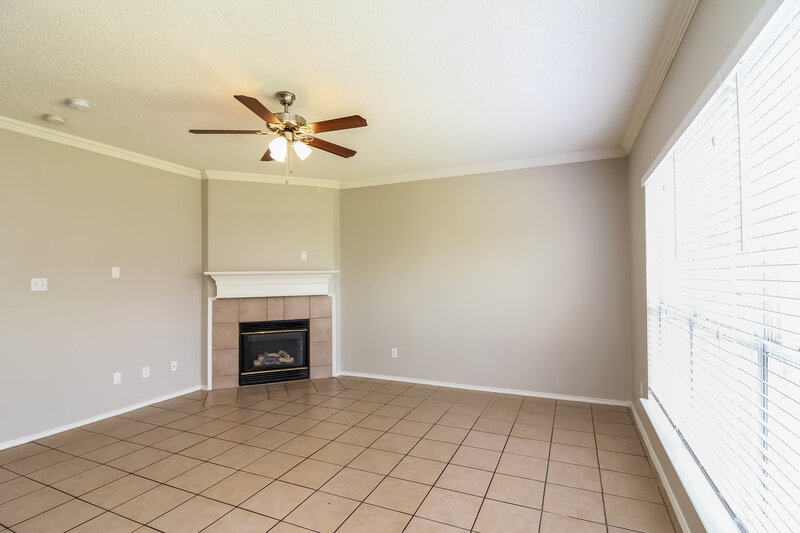 2,625/Mo, 504 Mulberry Ln Desoto, TX 75115 Living Room View