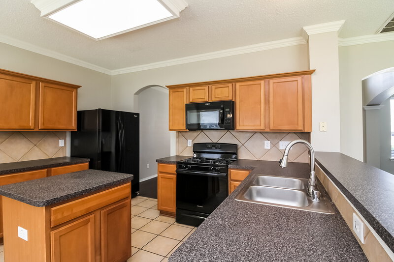 2,625/Mo, 504 Mulberry Ln Desoto, TX 75115 Kitchen View