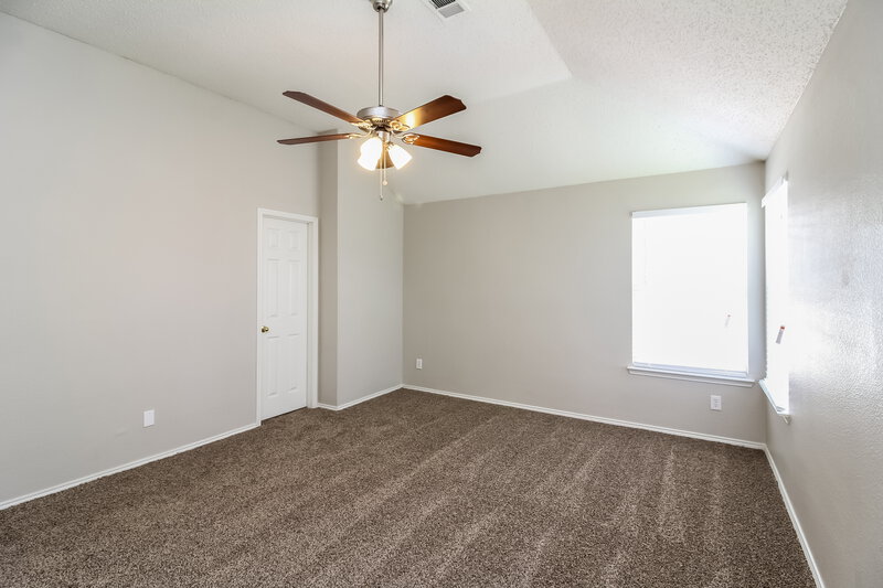 2,625/Mo, 504 Mulberry Ln Desoto, TX 75115 Master Bedroom View 3