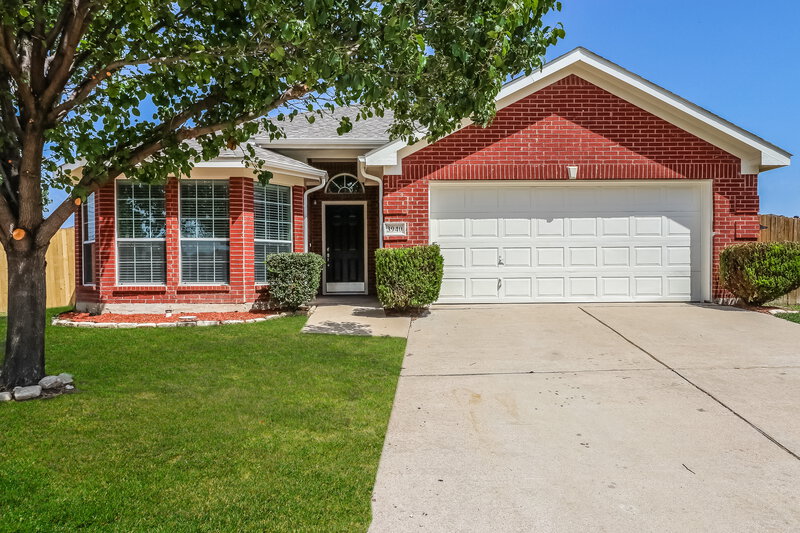 2,310/Mo, 3940 Silver Springs Dr Fort Worth, TX 76123 External View