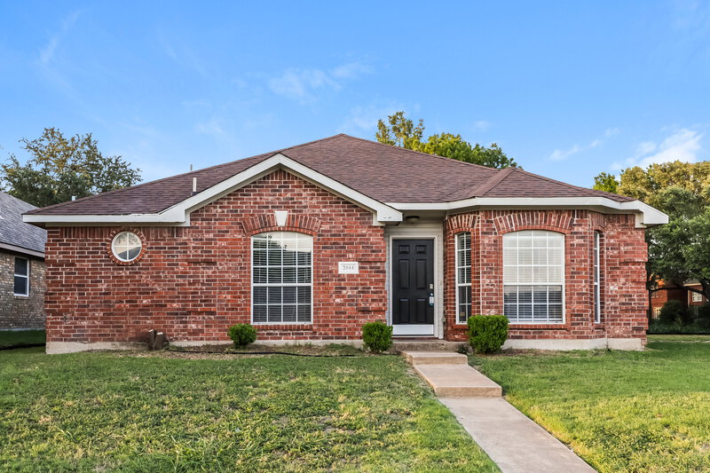 2,285/Mo, 2844 Claremont Dr Grand Prairie, TX 75052 External View