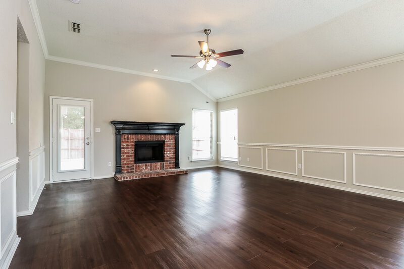 2,675/Mo, 2844 Claremont Dr Grand Prairie, TX 75052 Living Room View 3