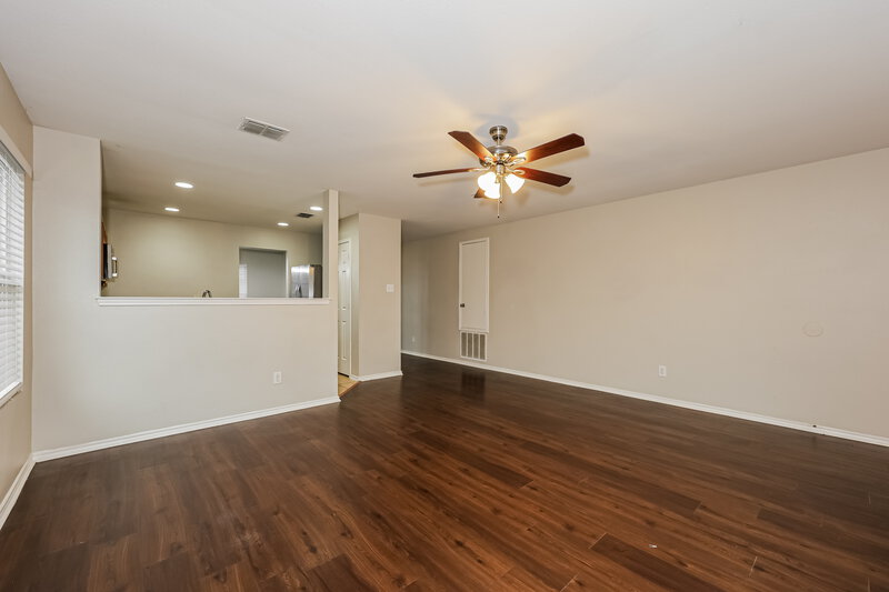 1,760/Mo, 9108 Penny Ln Fort Worth, TX 76123 Living Room View 3