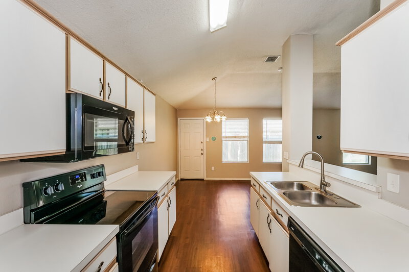 2,060/Mo, 317 Taylor St Saginaw, TX 76179 Dining Room View