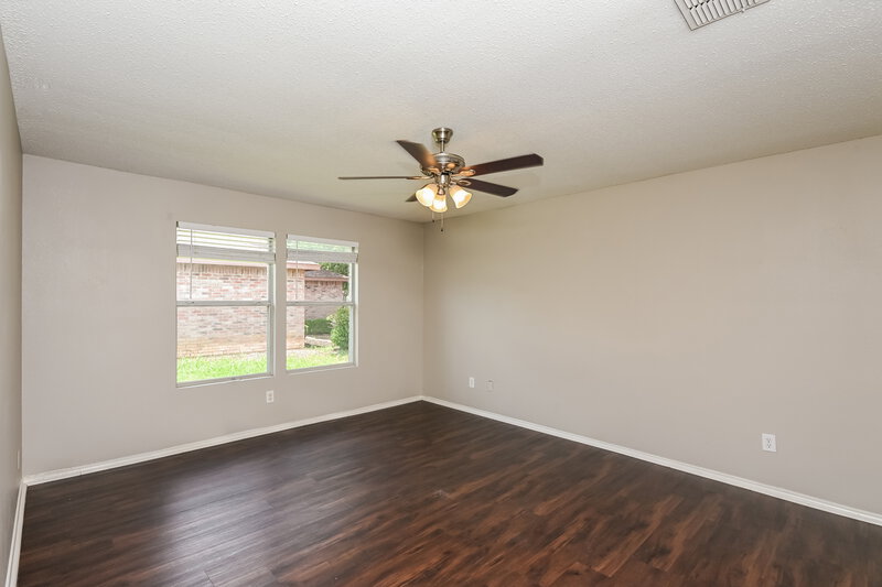 2,020/Mo, 317 Taylor St Saginaw, TX 76179 Main Bedroom View