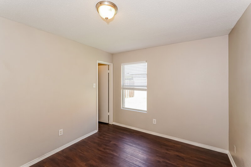 2,060/Mo, 317 Taylor St Saginaw, TX 76179 Bedroom View 2