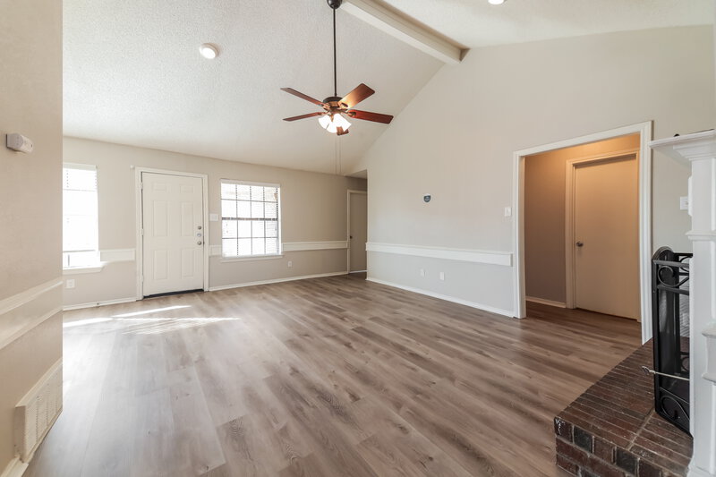 2,190/Mo, 1317 Sparrow Ct Desoto, TX 75115 Living Room View