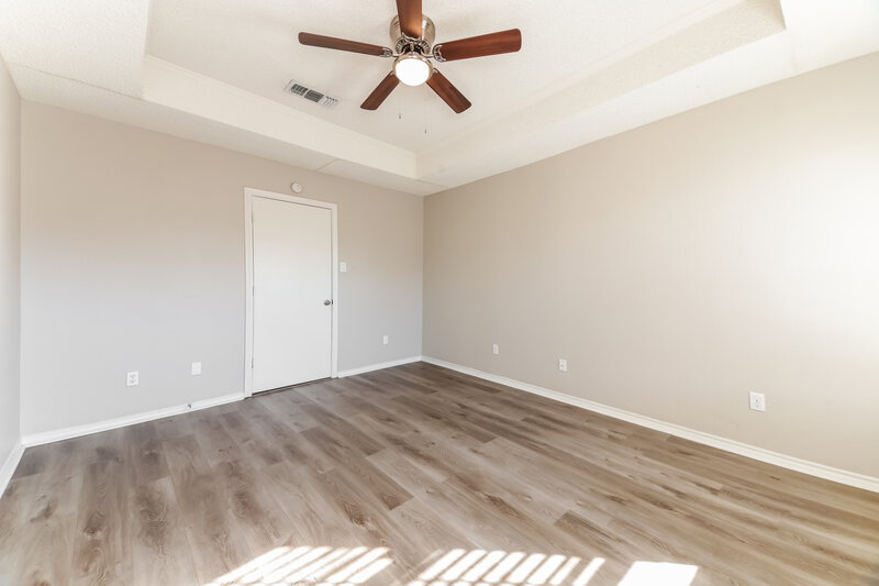 2,190/Mo, 1317 Sparrow Ct Desoto, TX 75115 Main Bedroom View