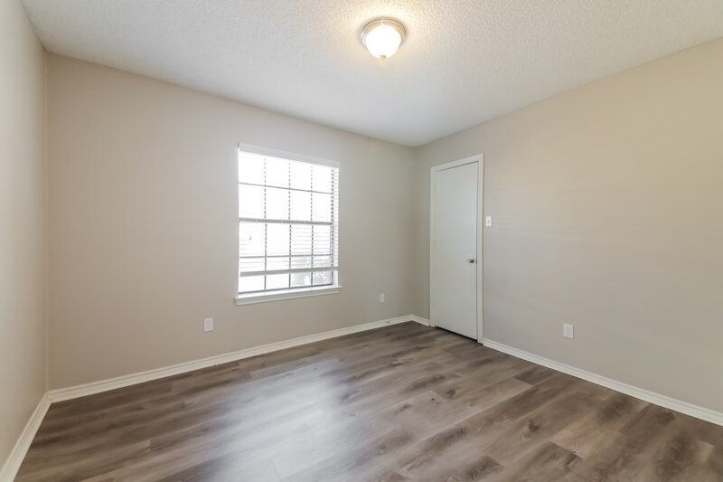 2,190/Mo, 1317 Sparrow Ct Desoto, TX 75115 Bedroom View 2