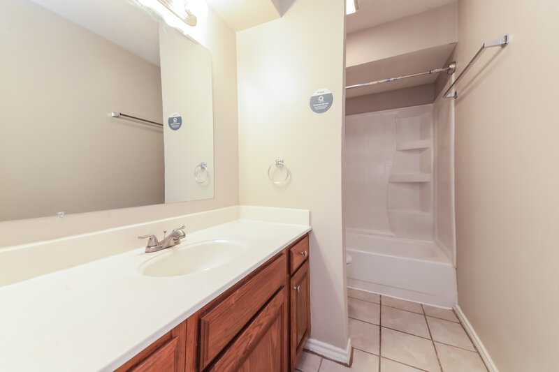2,190/Mo, 1317 Sparrow Ct Desoto, TX 75115 Bathroom View