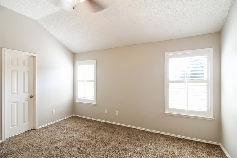 2,125/Mo, 1532 Warrington Way Forney, TX 75126 Master Bedroom View 2